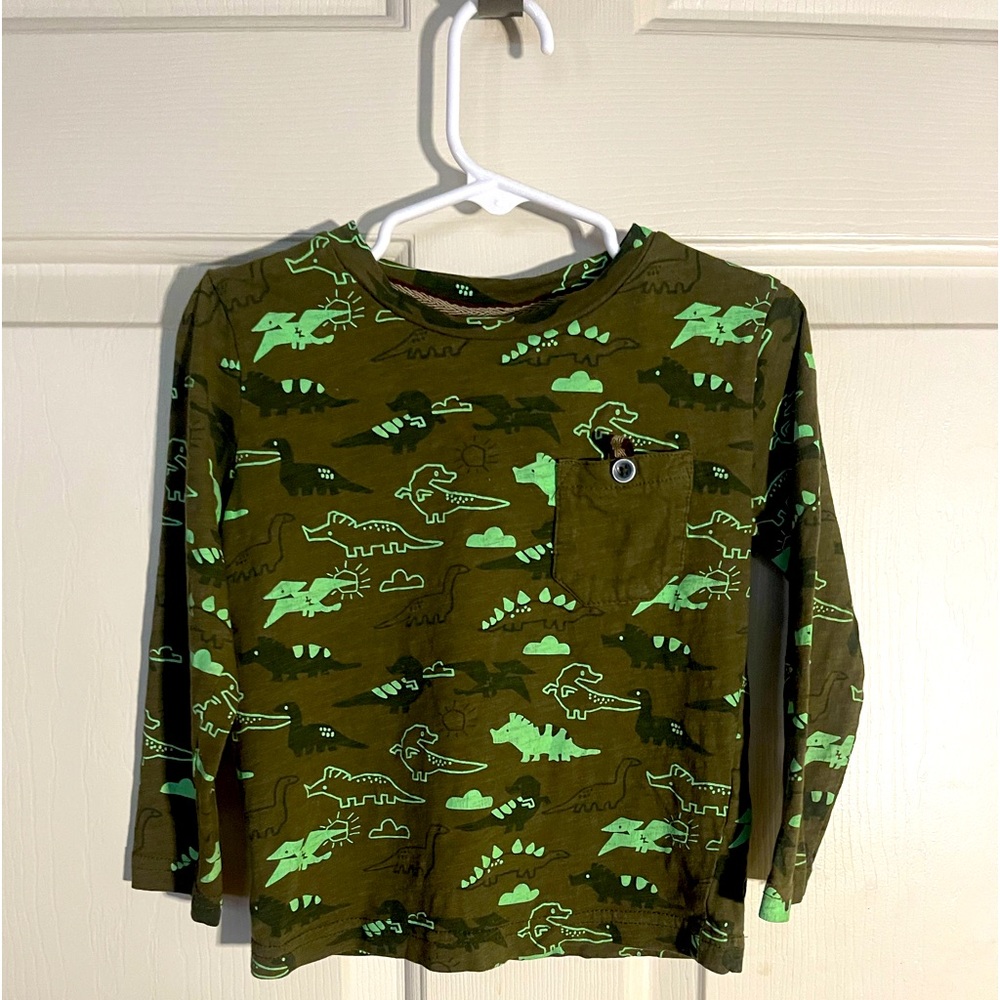 Little boys size 3T and brand is Craft + Flow.